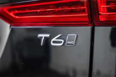 2021 Volvo XC60 T6 Momentum